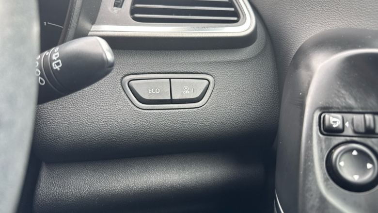 Renault Kadjar 1.3 TCE Dynamique S Nav 5dr Petrol Hatchback